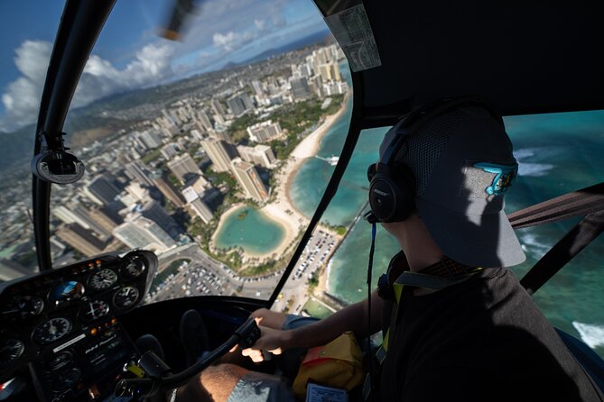 18 Minutes PRIVATE Helicopter Tour in Honolulu - Why an 18-minute flight can still show you a lot