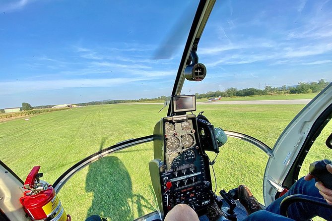 20 Minutes Helicopter Tour for 2 - The Danube and the old castle ruin