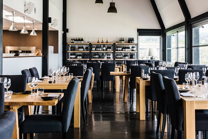 3-Hour Hunter Valley Scenic Helicopter Tour Including 3-Course Lunch from Cessnock - Who will enjoy this most