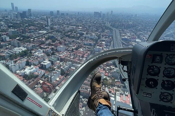 30 min Private Helicopter Tour in Mexico City - The Zócalo, Reforma, and the Angel of Independence