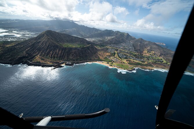 30 Minutes SHARED Helicopter Tour in Honolulu - Doors-off flying and getting good photographs