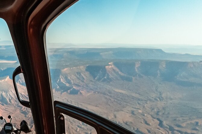 35 Mile - Zion National Park Panoramic Helicopter Flight - Why the small group matters