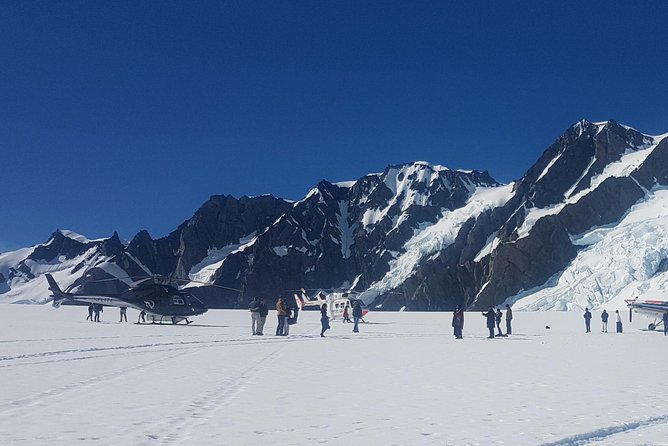 45-Minute Glacier Highlights Helicopter Tour from Mount Cook - Flying near Aoraki Mount Cook