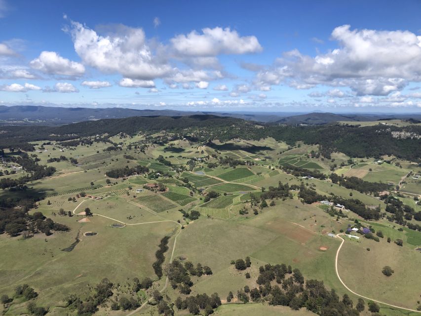 6 Minute Helicopter Scenic Flight Hunter Valley - Meeting at the Cessnock Information Centre