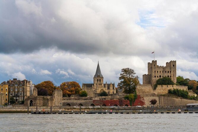 60 minute Thames & Medway Estuary Helicopter Tour - From Surrey villages to the Thames Estuary