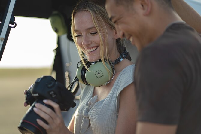 60 Minutes SHARED Helicopter Tour in Honolulu - Windward Oahu and the Koʻolau mountains