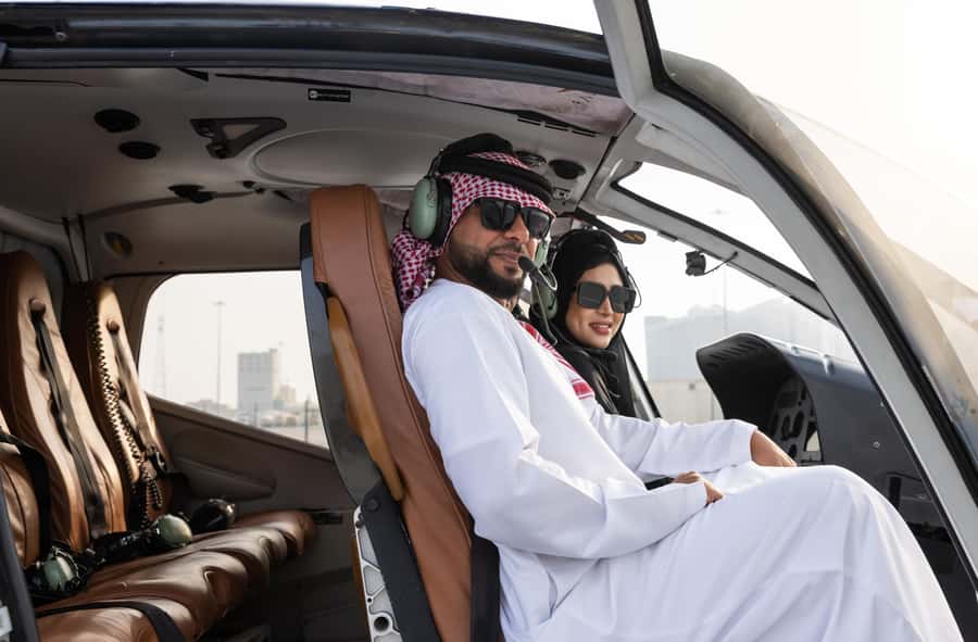 Abu Dhabi: Scenic Helicopter Tour - Corniche Road and Marina Mall from the air