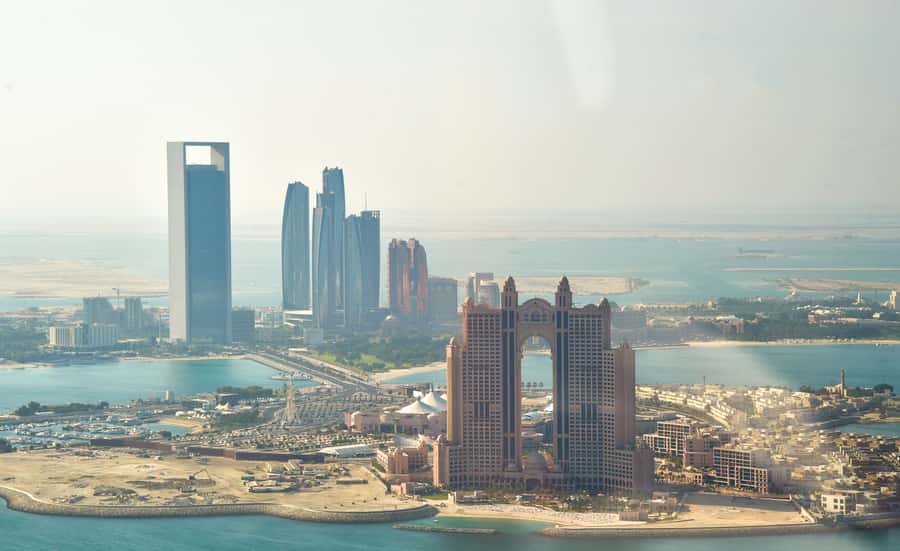 Abu Dhabi: Scenic Private Helicopter Tour - Heritage Village and Abu Dhabi’s famous flagpole