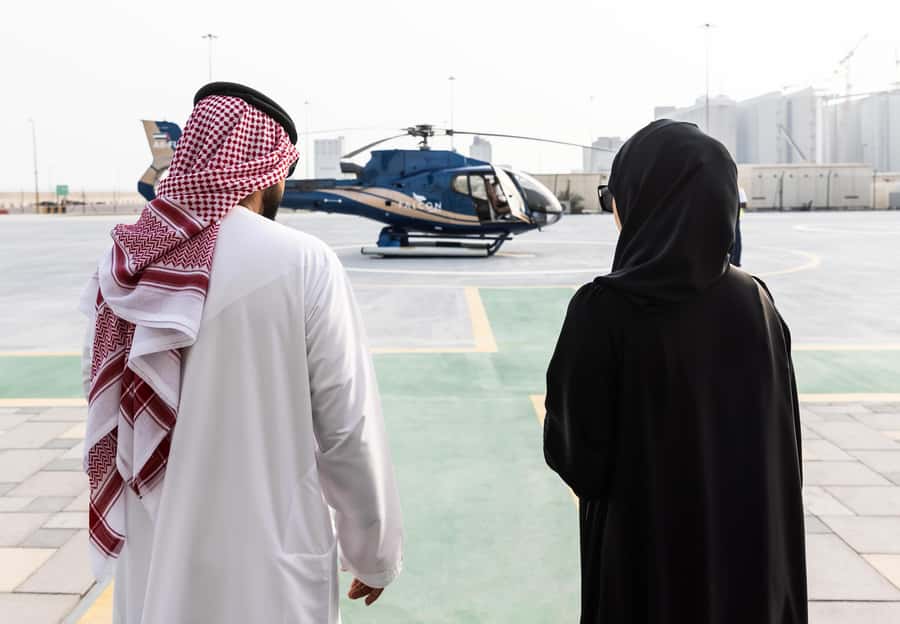 Abu Dhabi: Shared Helicopter Tour - Al Hudayriat Island and the turquoise Gulf