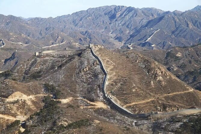 Aerial View of the Great Wall by Helicopter - Who Will Get the Most From This Experience