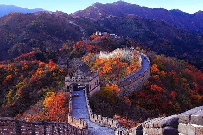 All-Inclusive Mutianyu Great Wall Hiking and Helicopter Overlook Tour - The guide and private format