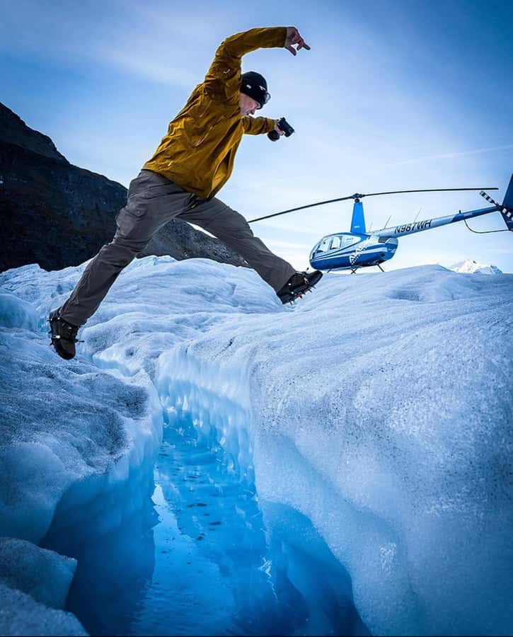 Anchorage: Knik Glacier Helicopter Tour with Landing - Safety, comfort, and the role of the pilot-guide
