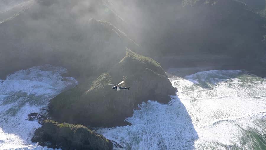 Auckland: 36 min scenic helicopter flight - Coast to Coast - Why this flight gives you Auckland in one sweep