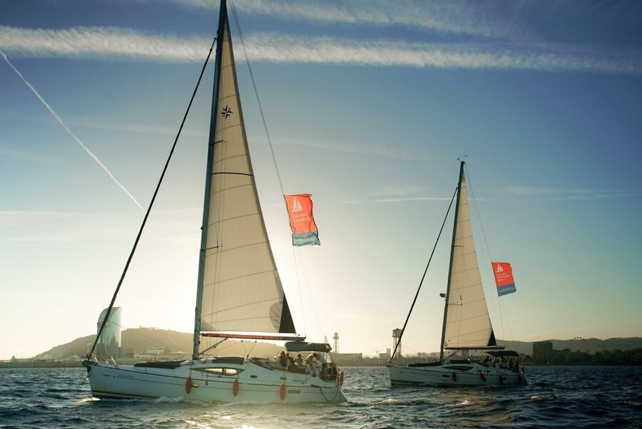 Barcelona: Helicopter Flight with Optional Yacht Cruise - Who will enjoy this most