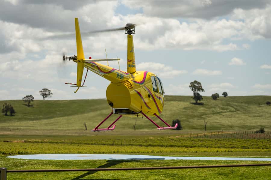Barossa Valley: 30 Minute Scenic Helicopter Flight - Lifting off from Hoffnungsthal Valley