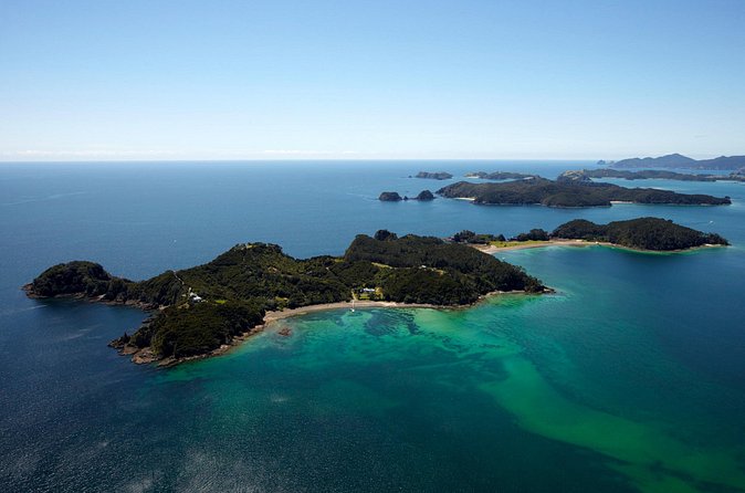Bay of Islands and Hole in the Rock Scenic Helicopter Tour - Is $206.86 good value for 20 minutes?