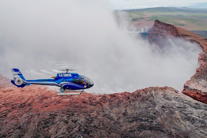 Big Island Spectacular Helicopter Tour - Mauna Loa and the scale of a volcanic island