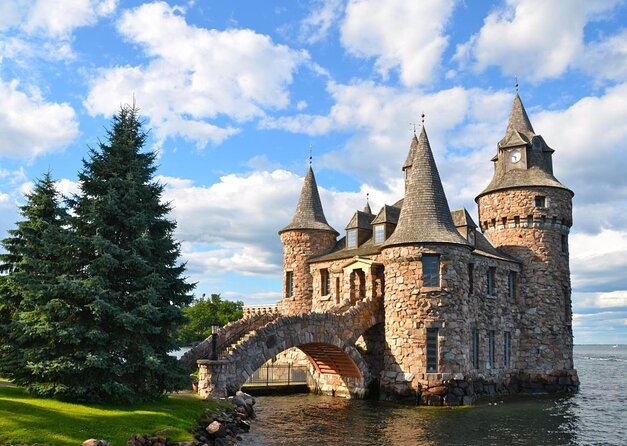 Boldt Castle and Thousand Islands Helicopter Tour - Boldt Castle and the story of Heart Island