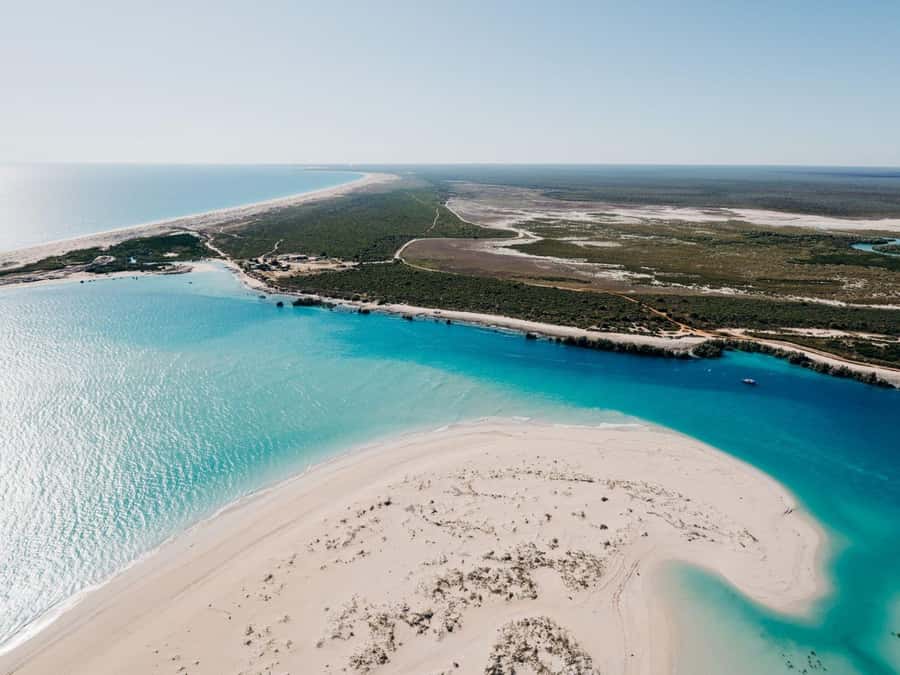 Broome: Cliffs & Coast 60 minute Scenic Helicopter Flight - Cable Beach and the Shallow Reefs