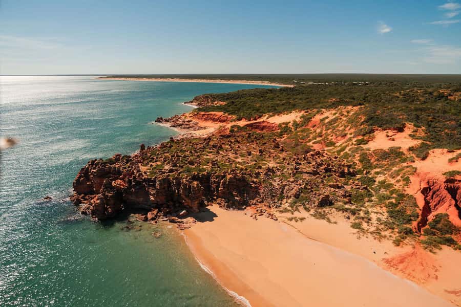 Broome: Edgar Ranges, Eco Beach & Lunch Helicopter tour - Flying southeast to the Edgar Ranges