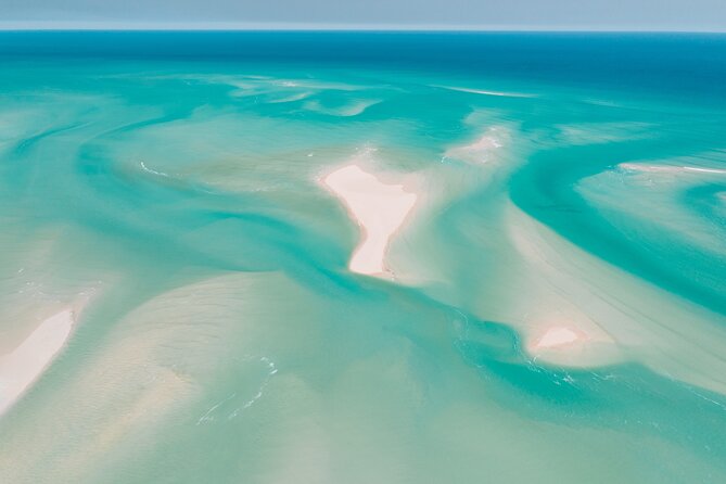 Broome's Creeks & Coast: 45-Minute Scenic Helicopter Flight - Cable Beach from its southern end to its northern reach