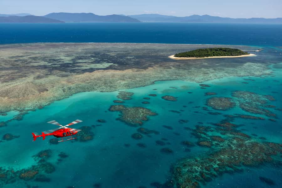 Cairns: Great Barrier Reef 30-Minute Helicopter Flight - Seeing the Great Barrier Reef from the air