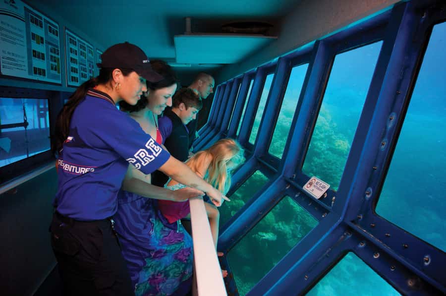 Cairns: Great Barrier Reef Cruise & 10 Minute Helicopter - The 10-minute helicopter flight