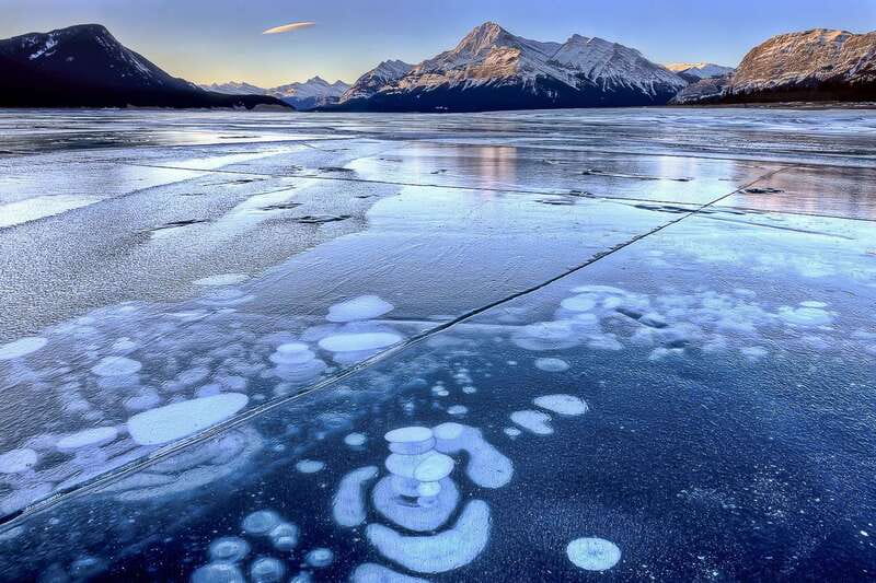 Canadian Rockies: Abraham Lake Ice Bubbles Helicopter Tour - Who will enjoy this winter tour most?