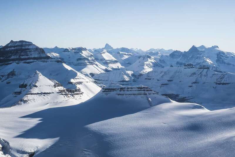 Canadian Rockies: Abraham Lake Ice Bubbles Helicopter Tour - Snowshoeing at Landslide Lake