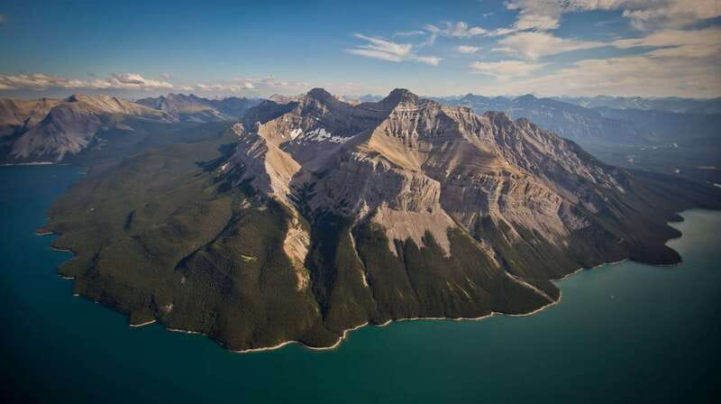 Canadian Rockies: Helicopter Flight with Exploration Hike - Why this helicopter tour feels different