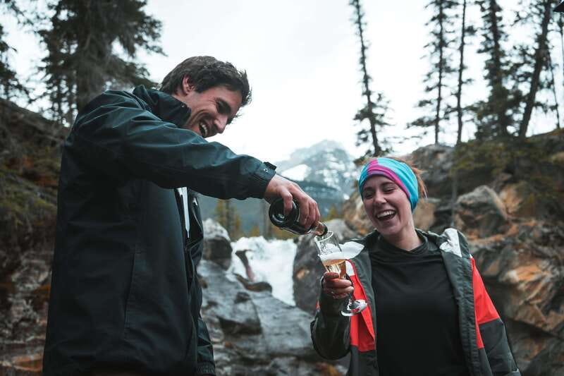 Canadian Rockies: Private Helicopter Tour and Hike for Two - Twin Falls on foot or by snowshoe