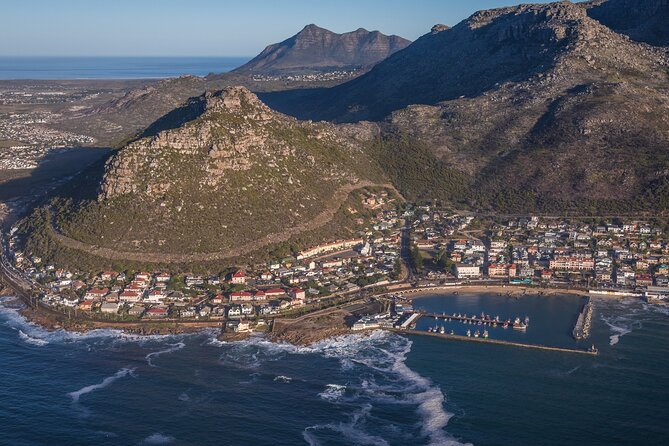 Cape Town: 25min Helicopter Flight with Complimentary Boat Cruise - Hout Bay and the crossing to False Bay