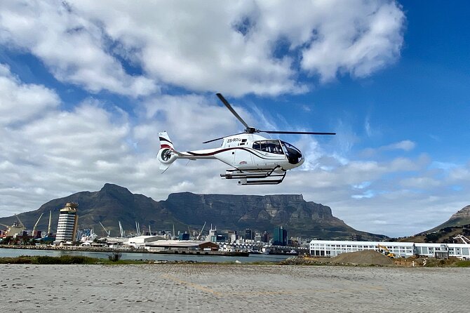 Cape Town Helicopter Tour: City Hopper - Clifton and Camps Bay from the coast