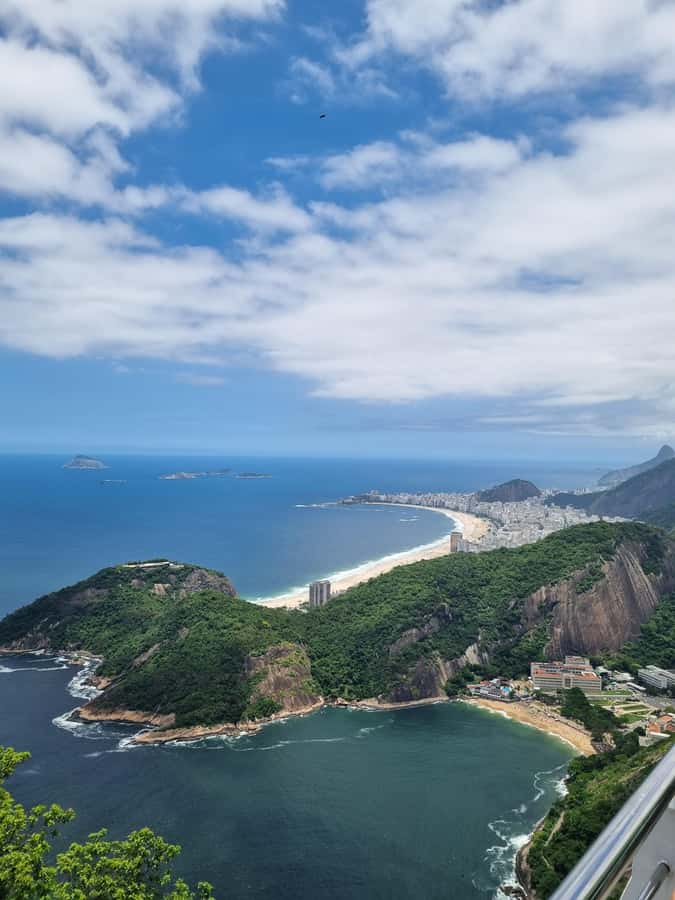 Cariocando in Christ Redeemer & Sugarloaf + Helicopter Tour - What the guide adds to the day
