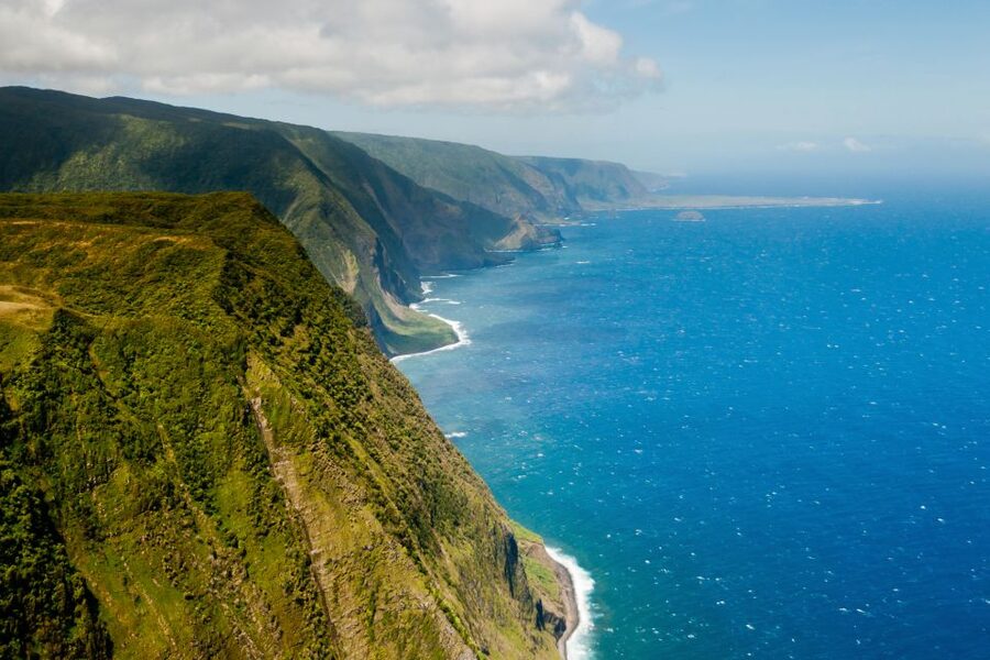 Central Maui: Two-Island Scenic Helicopter Flight to Molokai - Across the Pailolo Channel to Elephant Rock