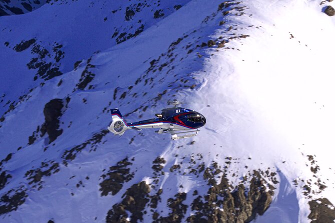 Christchurch to Aoraki Mount Cook helicopter tour - Landing on Liebig Dome beside Aoraki Mount Cook