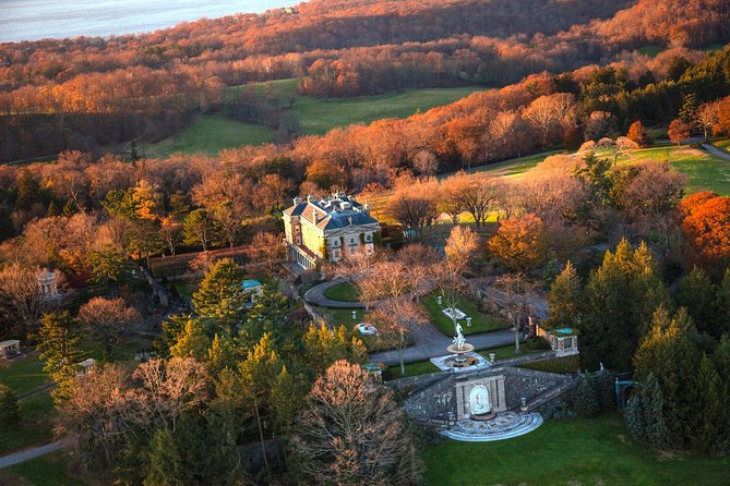 Couple's Private Hudson Valley Fall Foliage Helicopter Tour from Westchester - Photos, proposals, and the practical limits