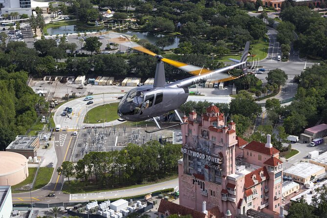 Day Flight 48 Miles Helicopter Tour over Theme Parks & Downtown - What the private format means for families and couples