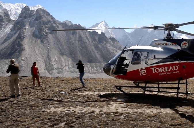 Day Tour to Everest Base Camp By Helicopter - Flying above Everest Base Camp and the Khumbu peaks