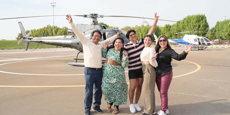 Dubai: 17-Minute Helicopter Tour over Palm Jumeirah - Burj Khalifa, Business Bay, and the central skyline