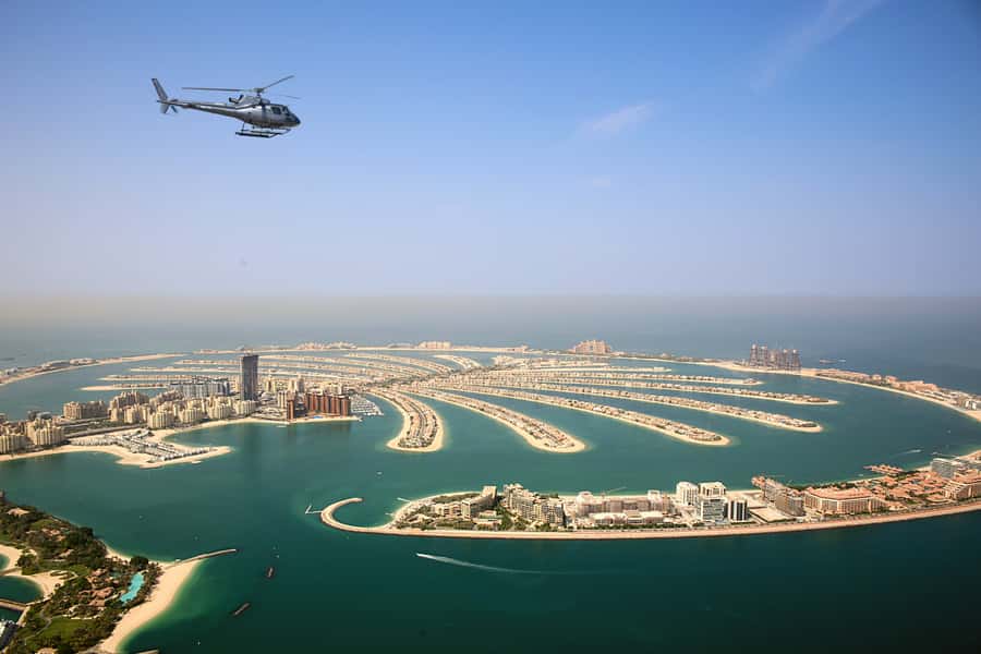 Dubai: 30-Minute Scenic Helicopter Tour - Dubai Creek and the return to HeliDubai