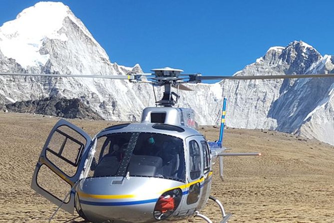 Everest Base Camp Helicopter Tour landing at Hotel Everest View - Seeing Everest without a two-week trek