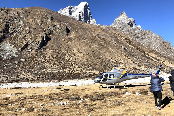 Everest Base Camp Helicopter Tour with Stop at Everest View Hotel - Group size, weight limit, and practical details