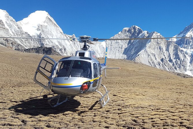 Everest Base Camp Landing by Helicopter at kalapathar View Point - Key points at a glance