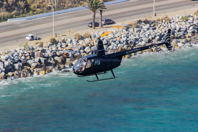 Experience Helicopter Attractions of Los Angeles - Inside the three-seat helicopter