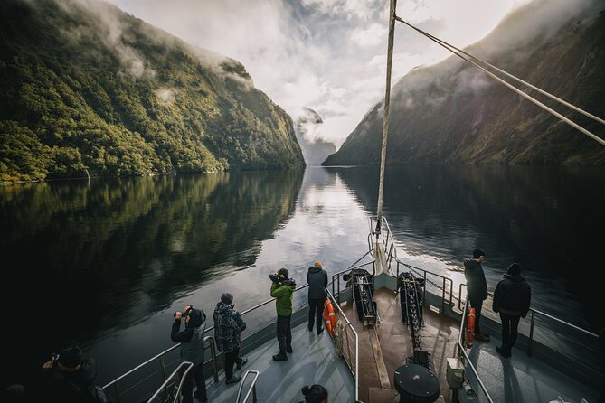 Fiordland Heli-hike from Te Anau - The small-group setup and the human side