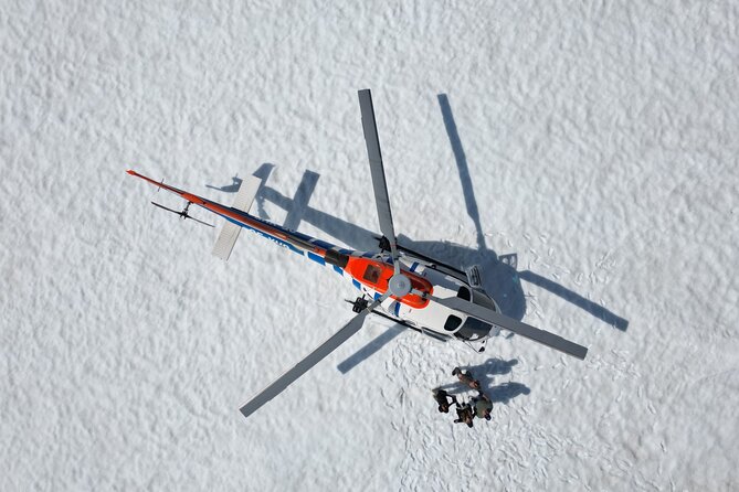 Fire and Ice Helicopter Tour: Glacier and Hengill Geothermal Area - Þórisjökull glacier: a 15-minute snow stop