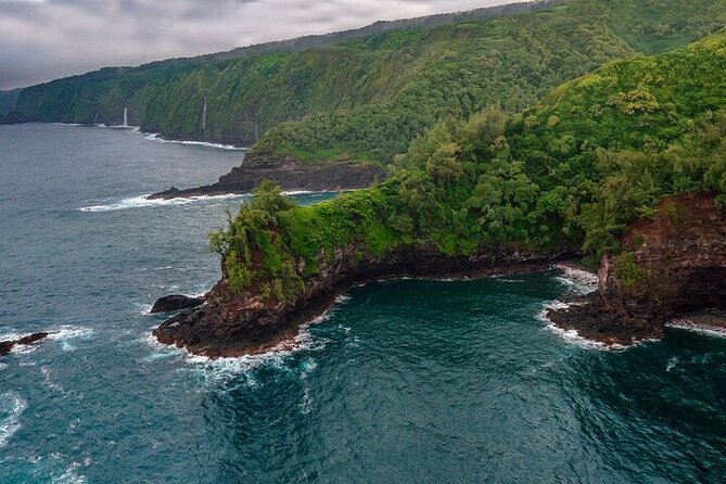 First Class Maui & Molokai Helicopter Tour with Landing - First-class seating and the view from the cabin