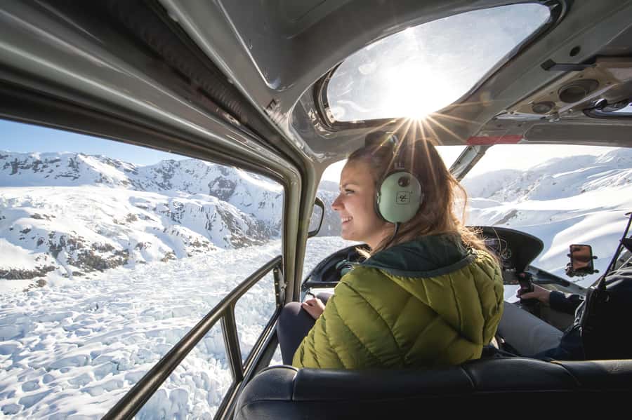 Fox Glacier: Scenic Helicopter Flight with Snow Landing - Who will enjoy this most
