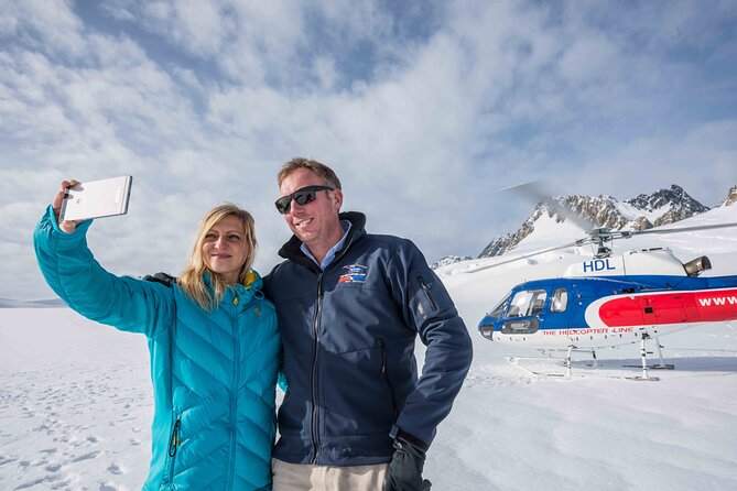 Fox Glacier: Twin Glacier Helicopter Flight with Snow Landing - Who will enjoy this most